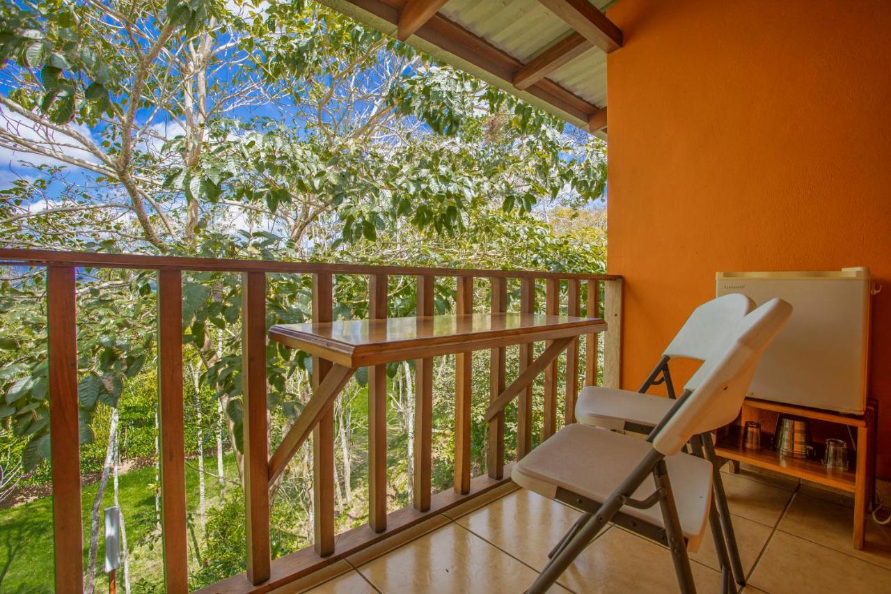 Hotel La Hacienda Quesada  外观 照片