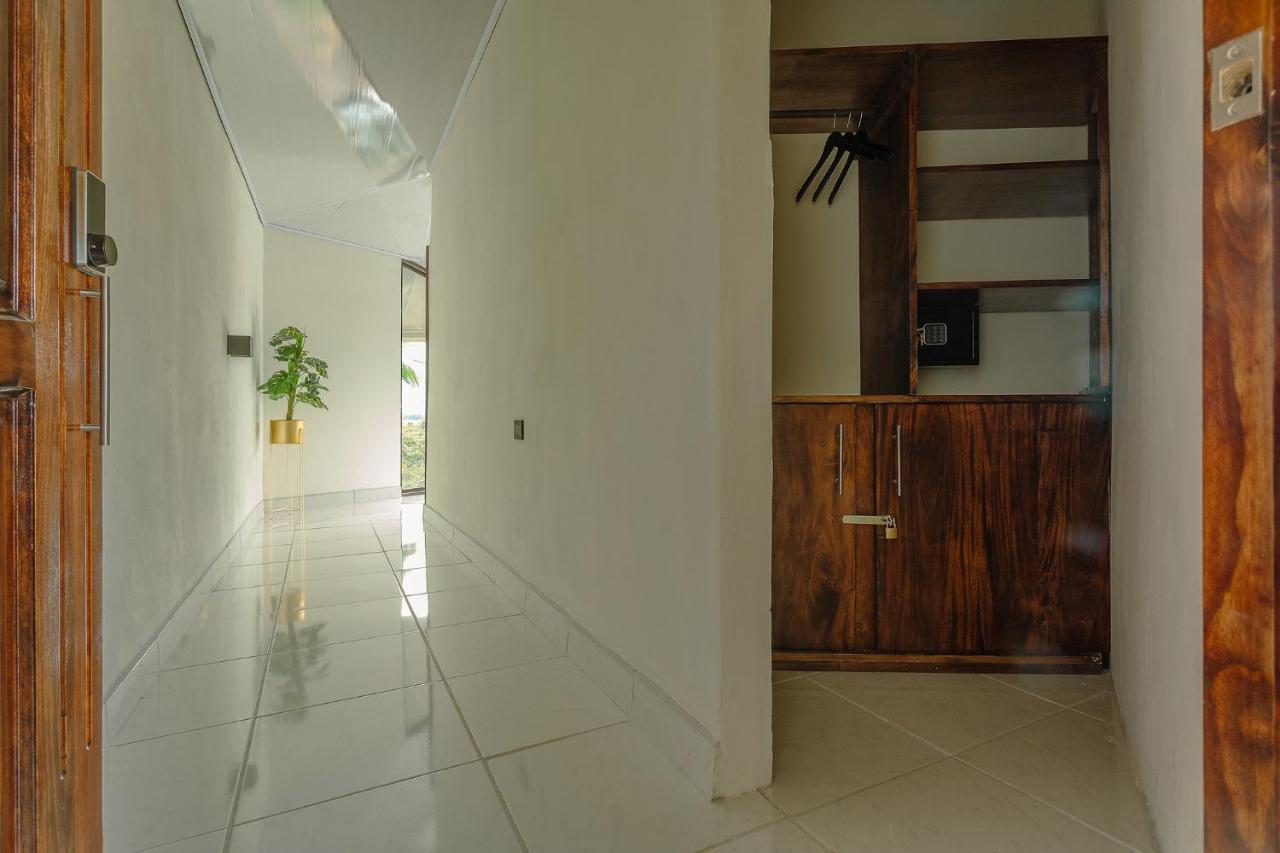 Hotel La Hacienda Quesada  外观 照片
