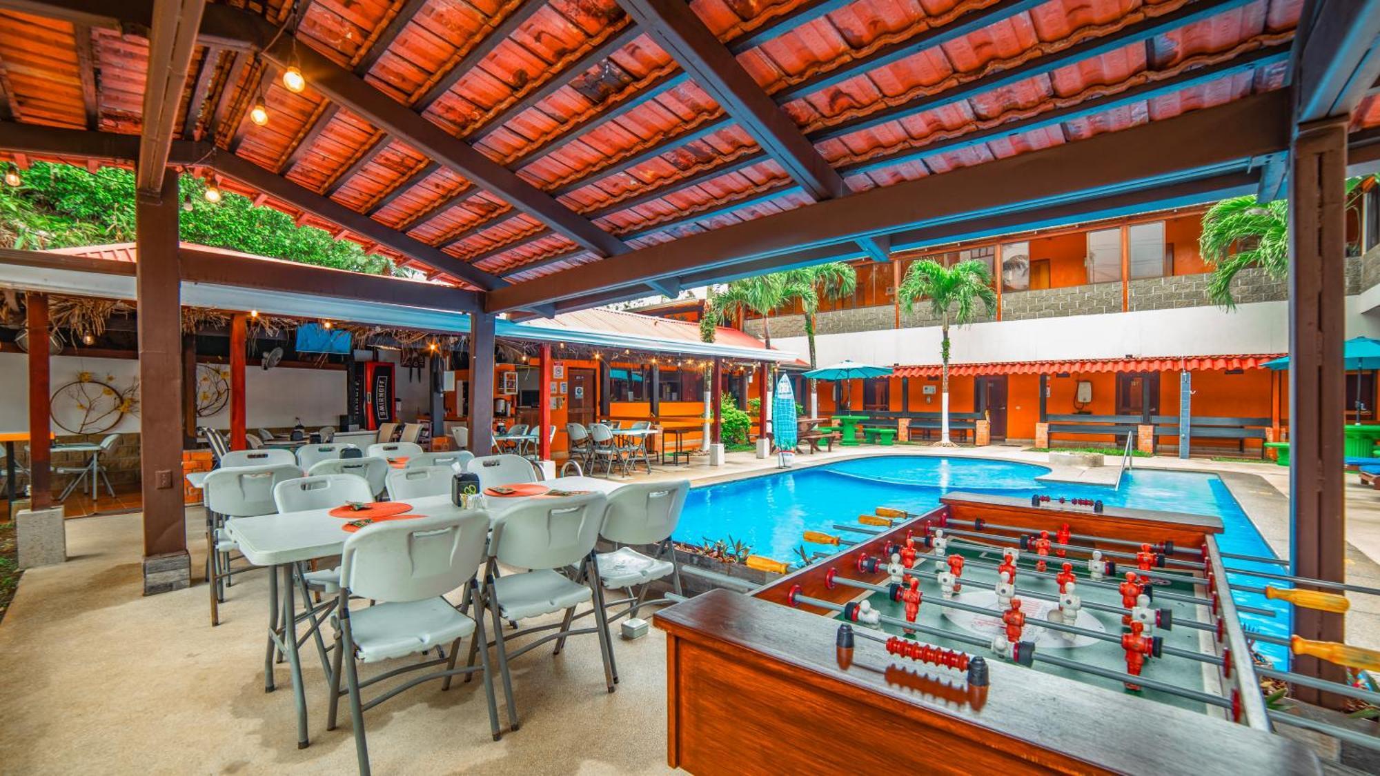 Hotel La Hacienda Quesada  外观 照片